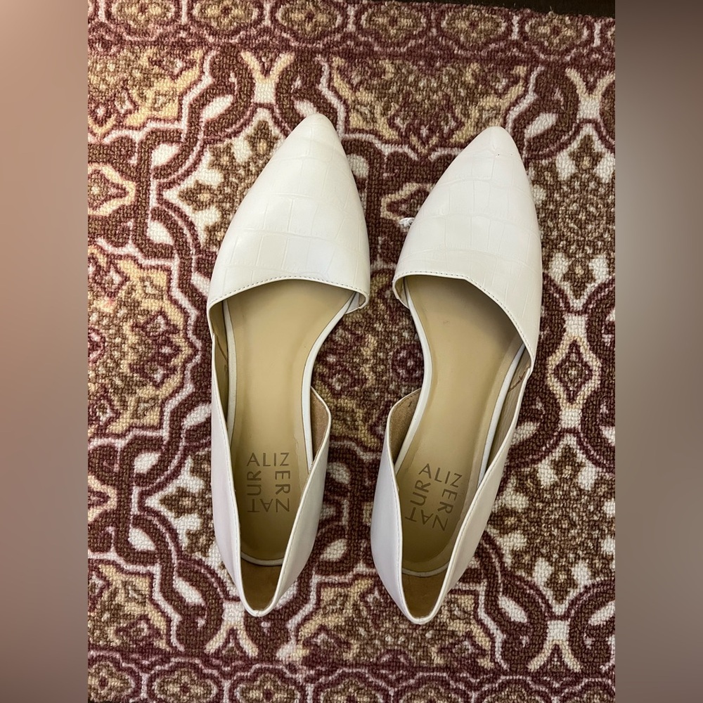 Naturalizer White Croc-Embossed Pointed Toe Flats
